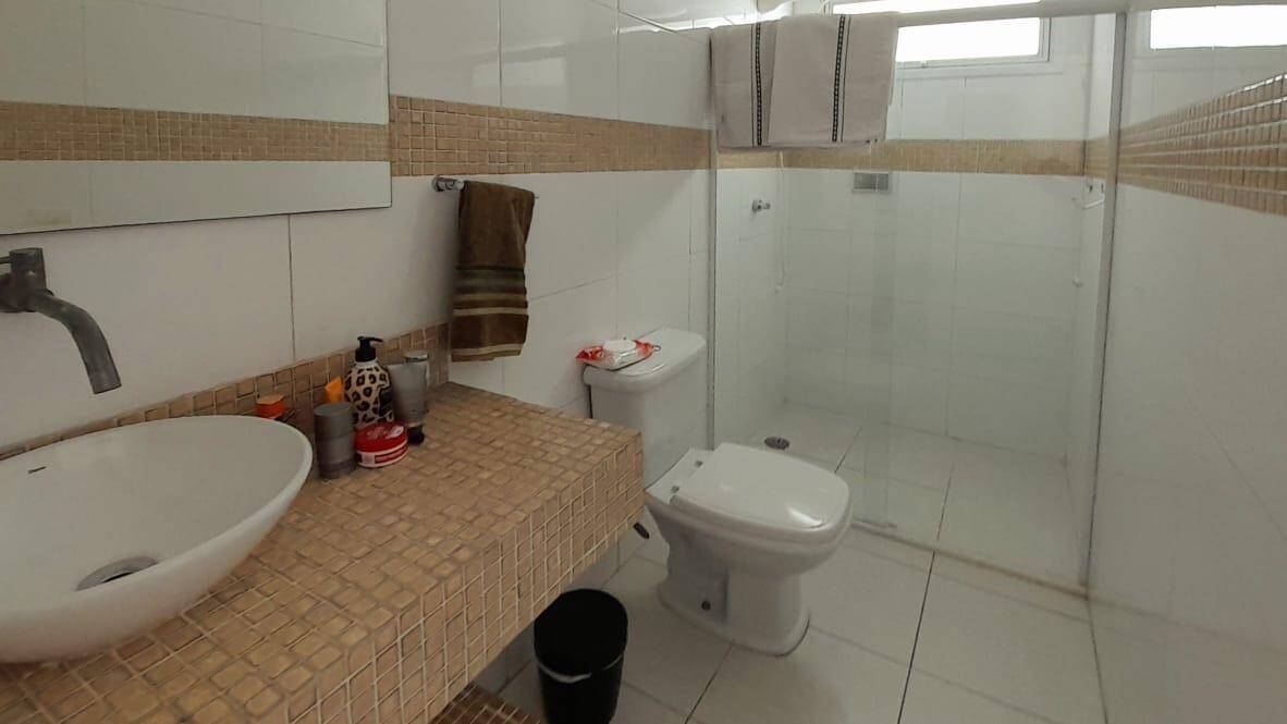 Casa à venda com 5 quartos, 350m² - Foto 9