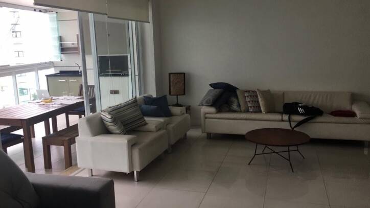 Apartamento à venda com 3 quartos, 156m² - Foto 2