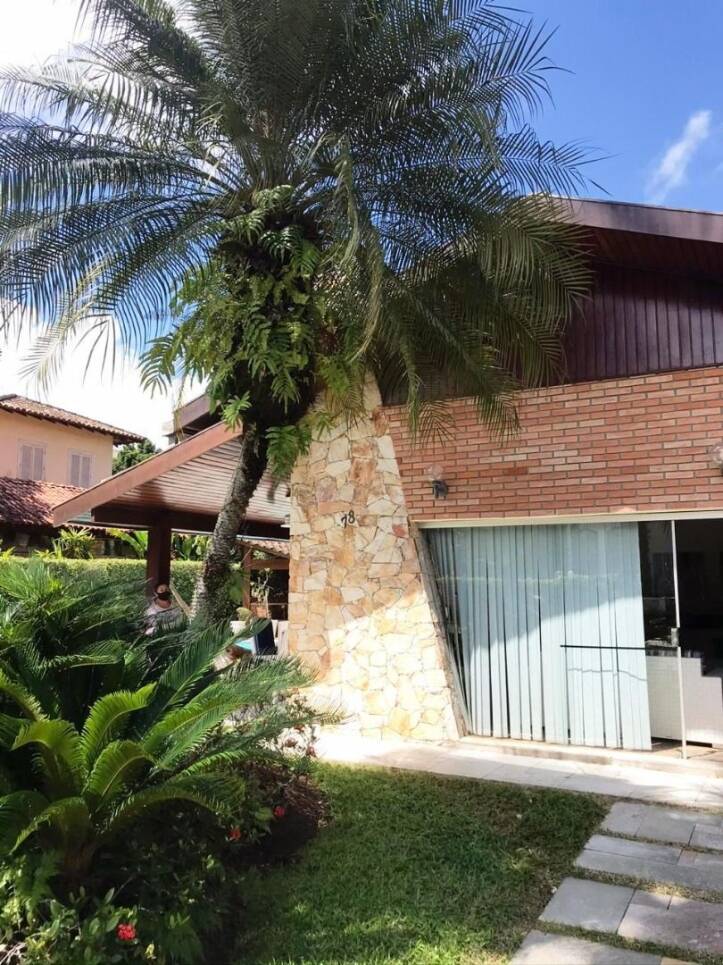 Casa à venda e aluguel com 5 quartos, 300m² - Foto 7