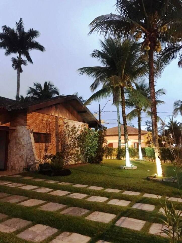 Casa à venda e aluguel com 5 quartos, 300m² - Foto 25