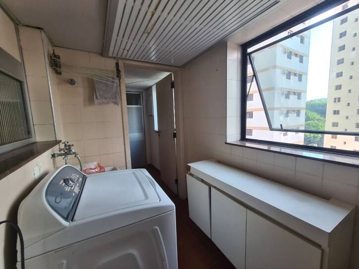 Apartamento à venda com 3 quartos, 160m² - Foto 3