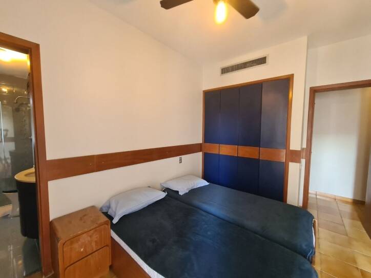 Apartamento à venda com 3 quartos, 160m² - Foto 17