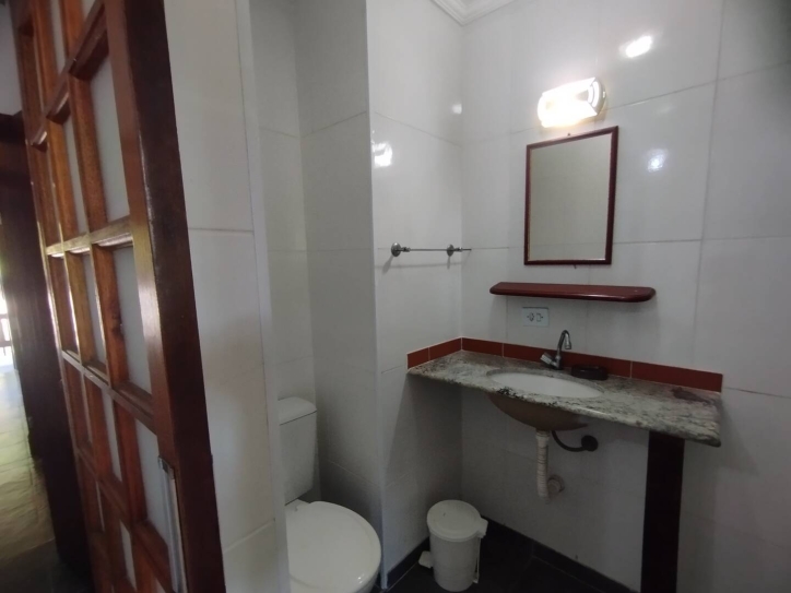 Casa à venda com 6 quartos, 280m² - Foto 51