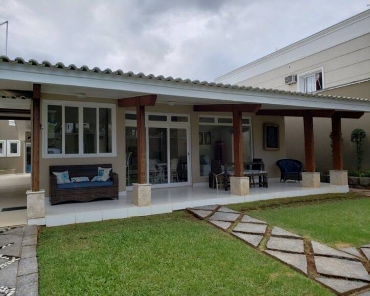 Casa à venda com 3 quartos, 150m² - Foto 2